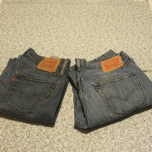 Levi's Other - One Pairs of Levi's Jeans Size W32L34 and W32L32